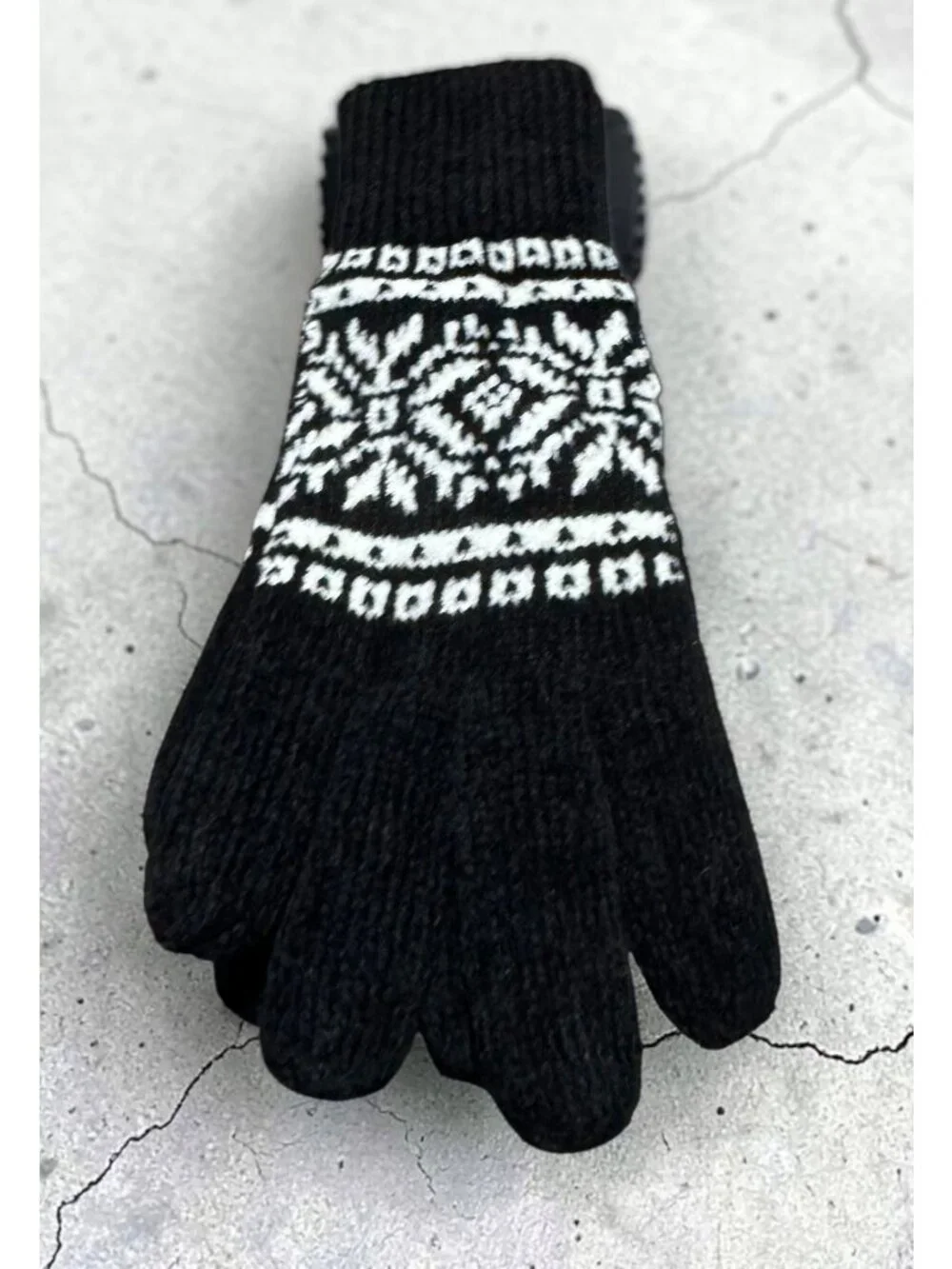Isotoner Womens Knit Gloves Snowflake Pattern One Size Winter Casual
